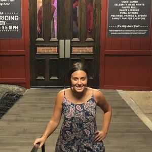 Meet your Posher, Aly